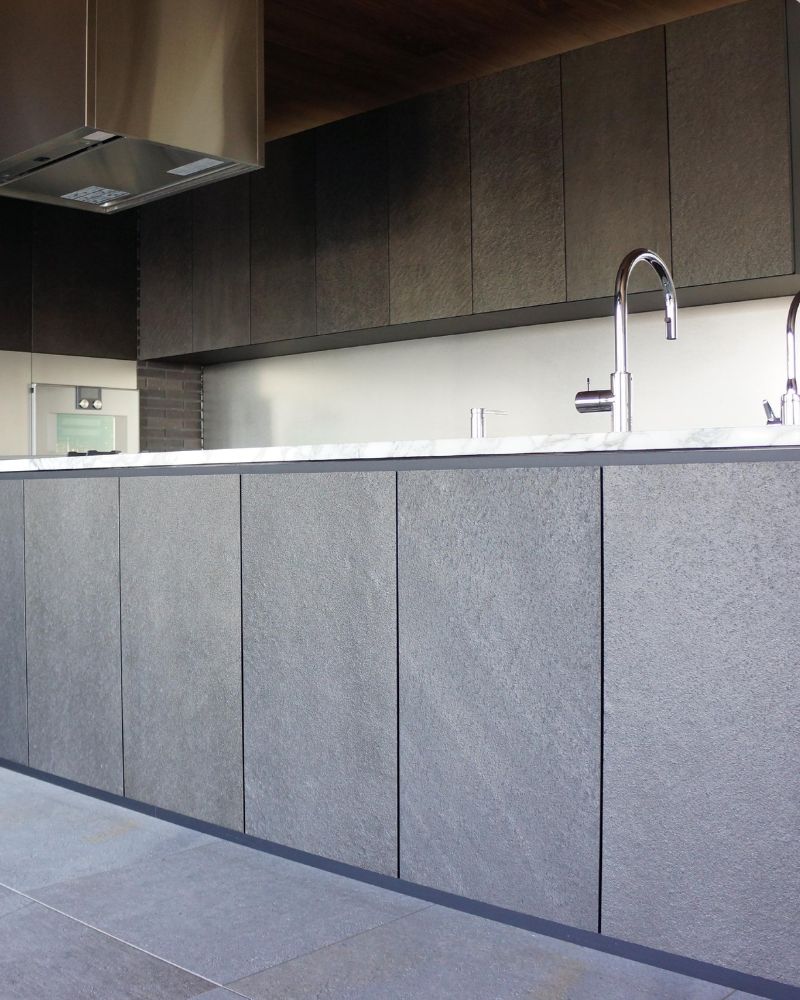 Silver Grey Peršviečiamas