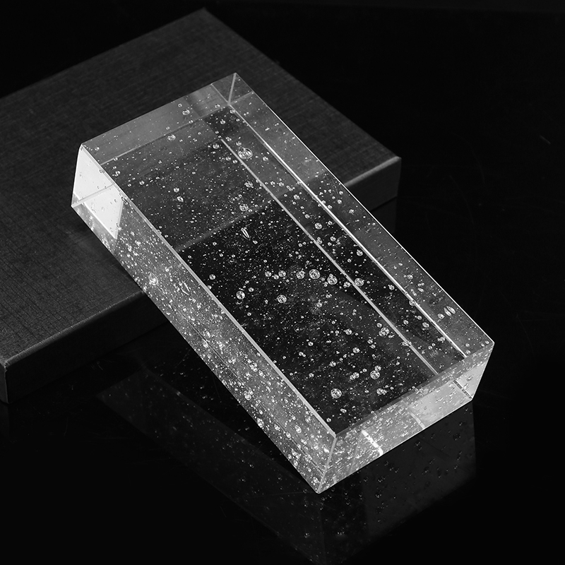 Skaidri burbuliukų stiklo plyta