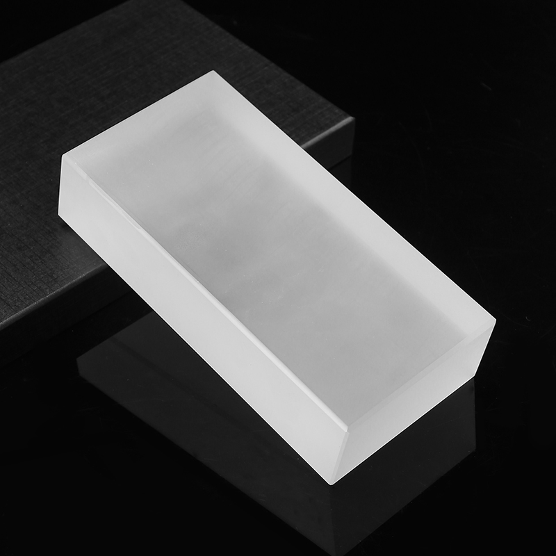 Matinė stiklo plyta