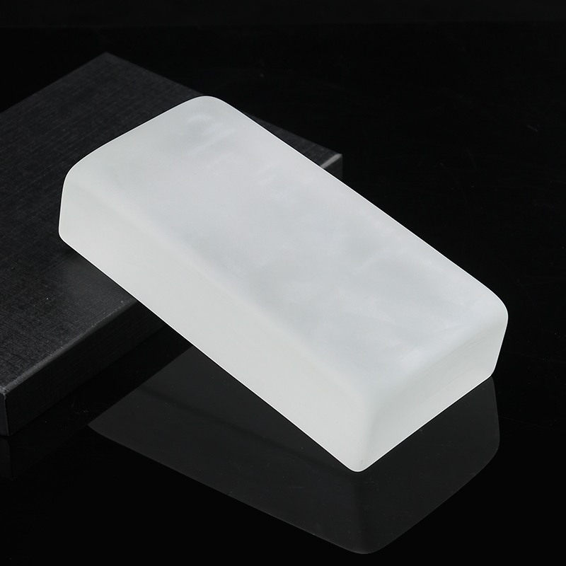 Matinė stiklinė plyta