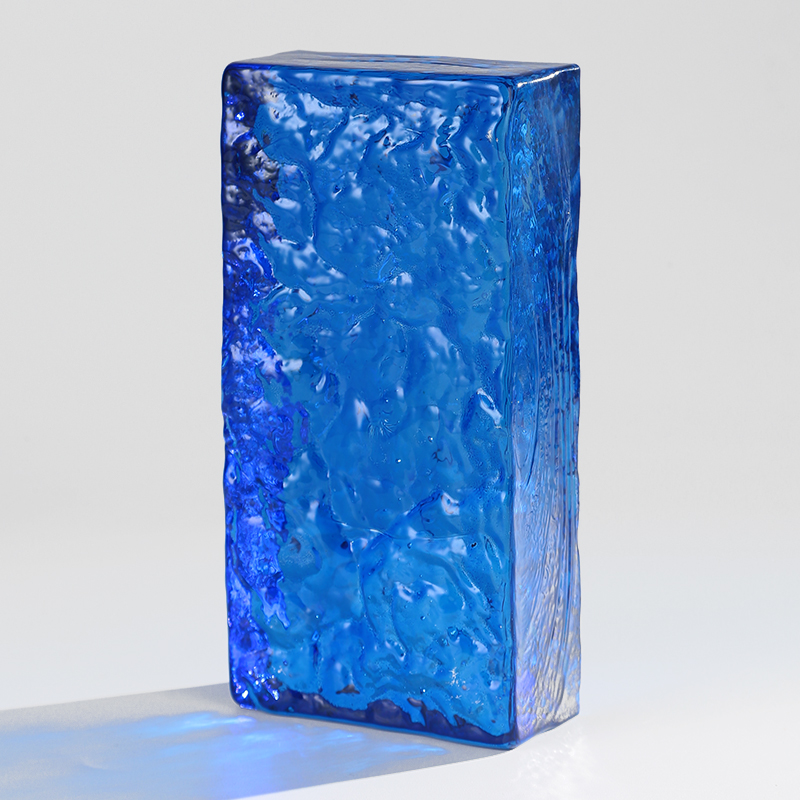 Spalvotas Ledas stiklinė plyta