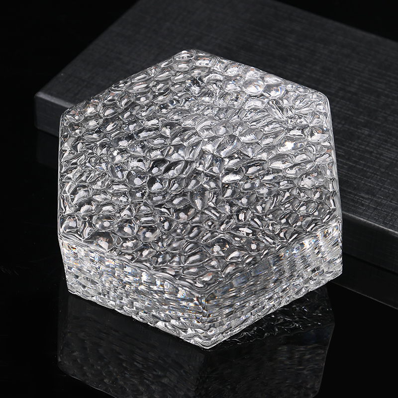 Šešiakampė Burbulai stiklinė plyta