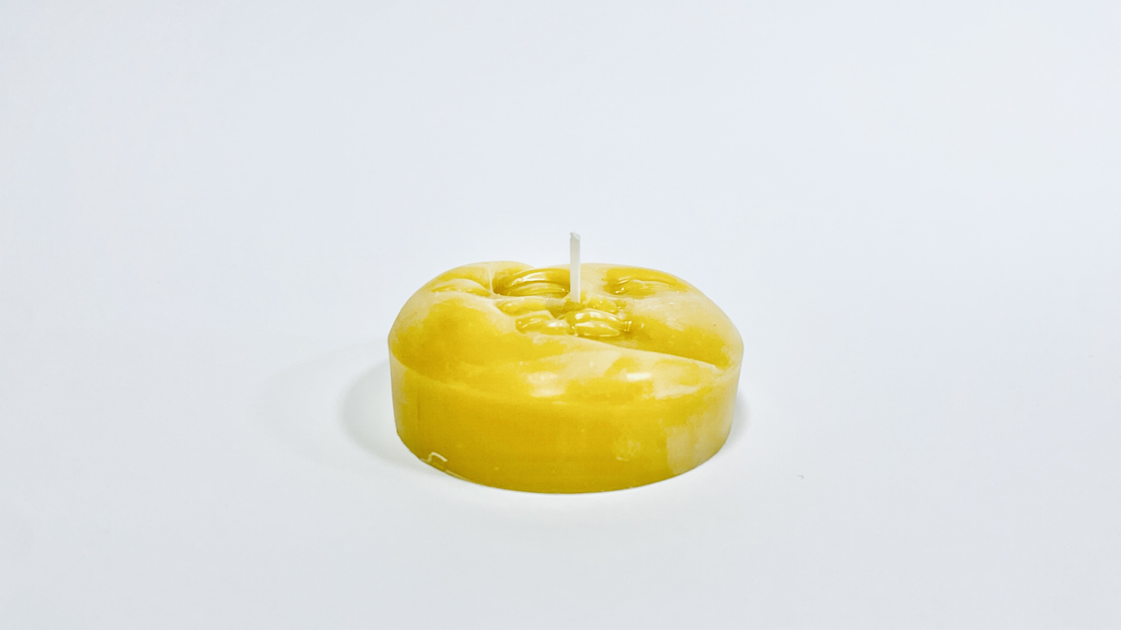 Žvakė ,,mėnulis/saulė" 55 g.