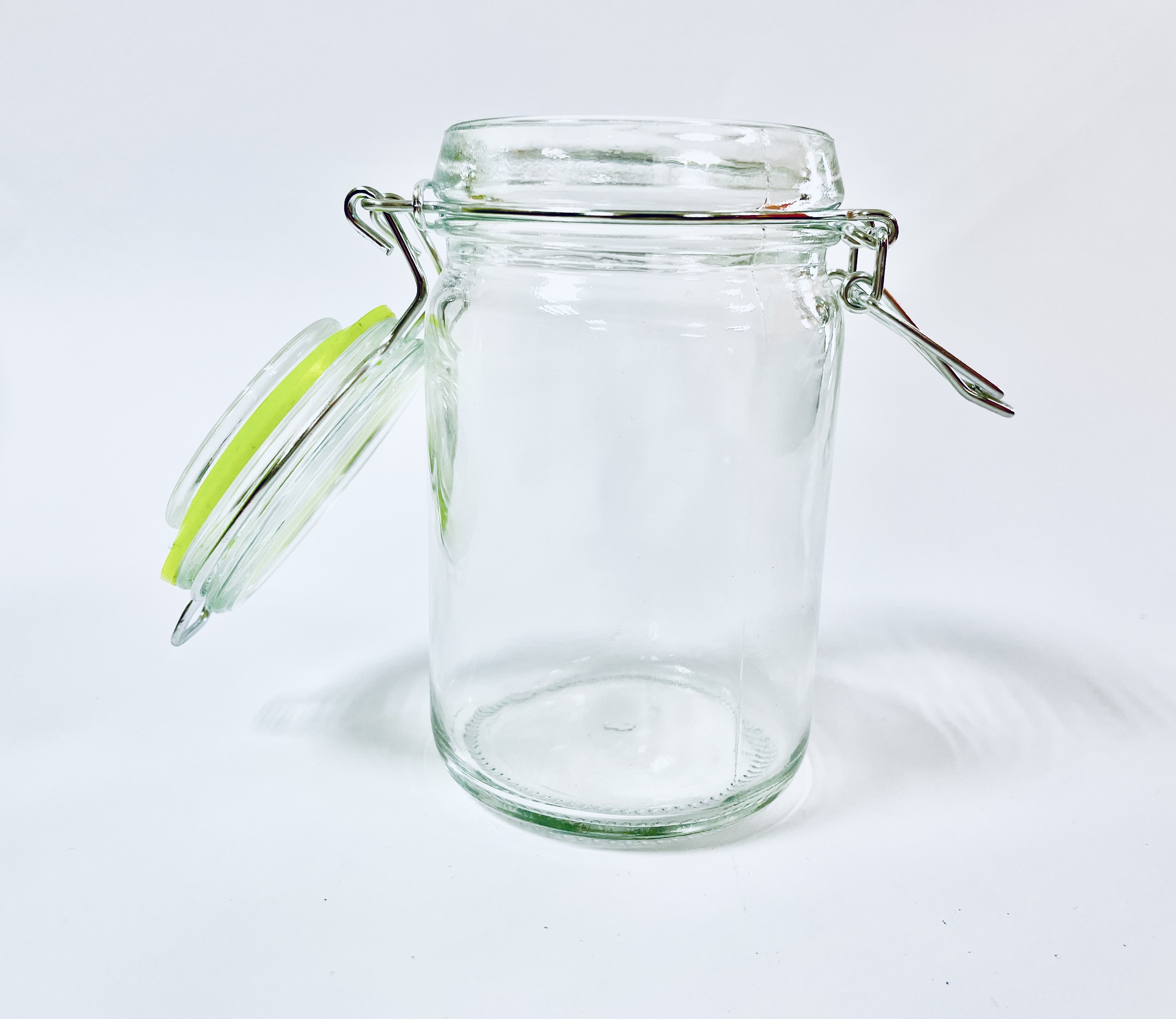 Stiklainis su dangteliu 40ml, 300ml.