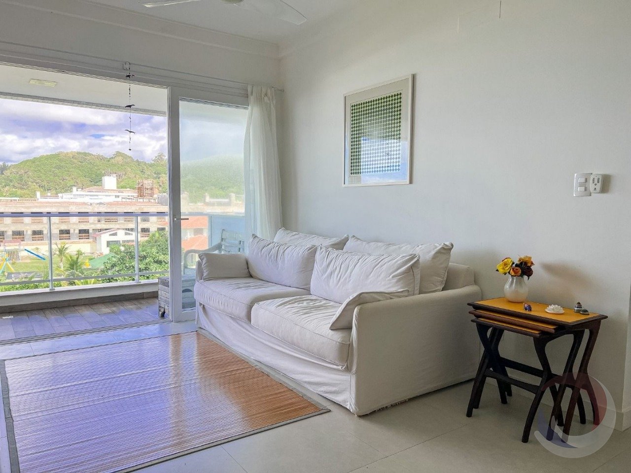 Apartamento à venda com 2 dormitórios no Morro das Pedras