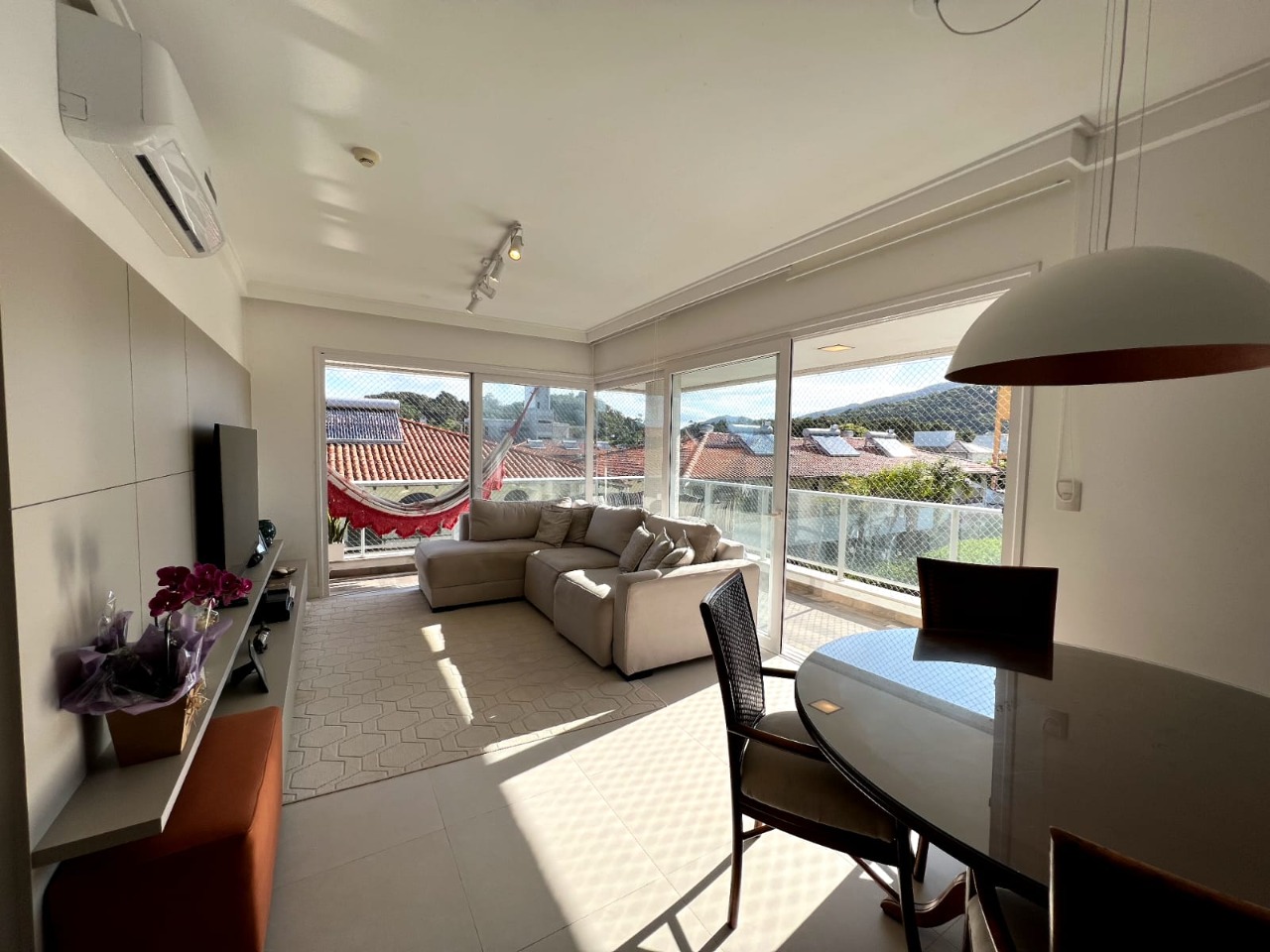 Apartamento à Venda no Morro das Pedras Island Home e Resort