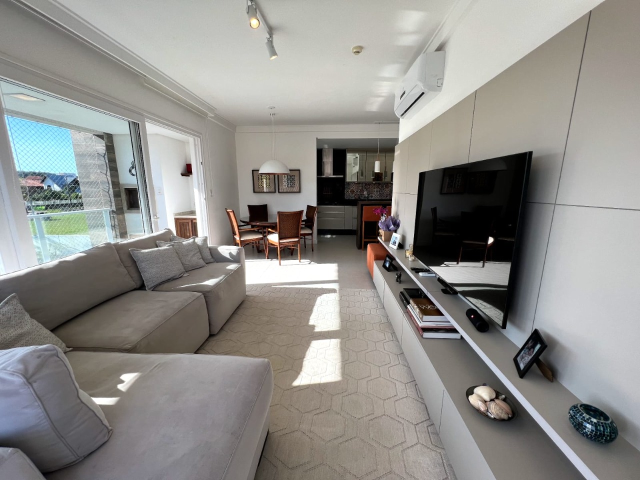 Apartamento à Venda no Morro das Pedras Island Home e Resort