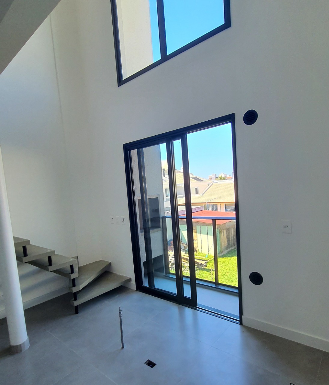 Loft Moderno com 1 Dormitório em Novo Campeche