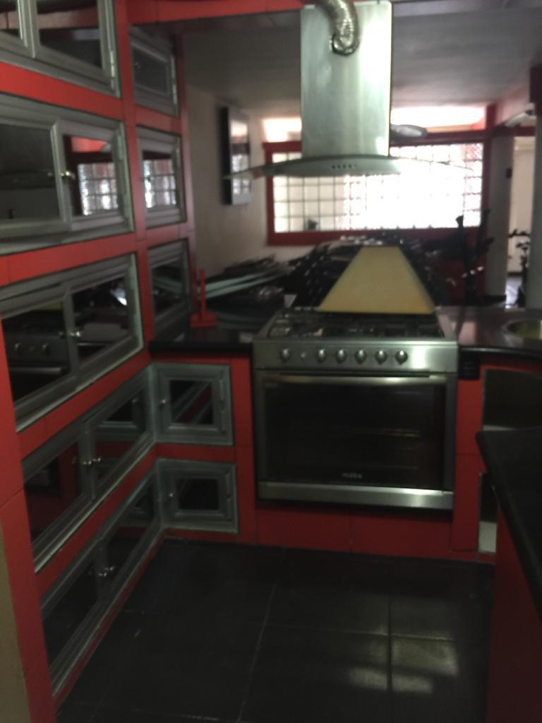 Casa de 3 niveles en Guadalupe NL