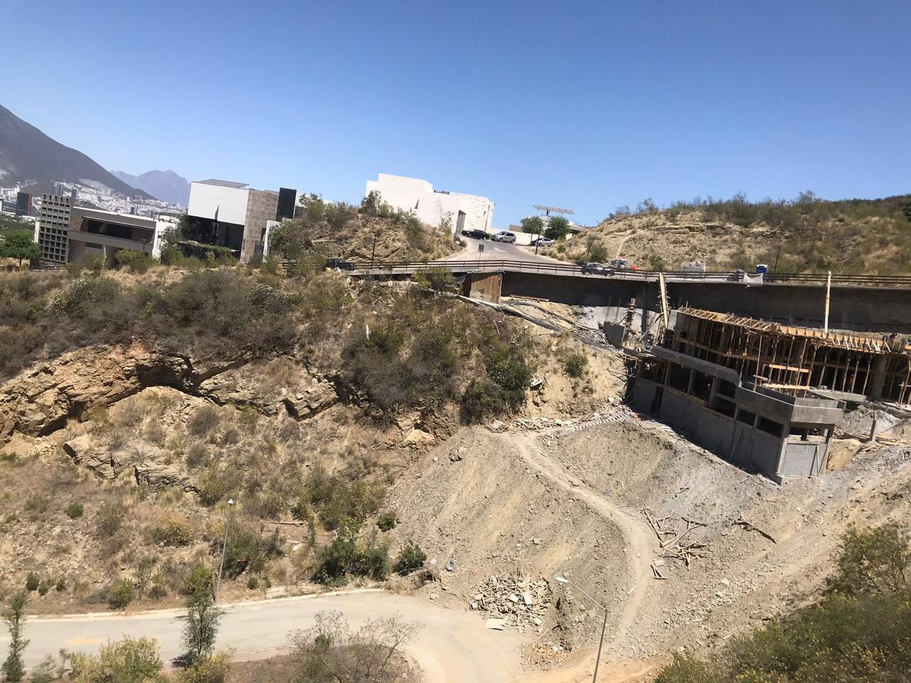 TERRENO EN VENTA   RINCÓN DEL CAMPESTRE     SPGG  1000m2   EN PRIVADA