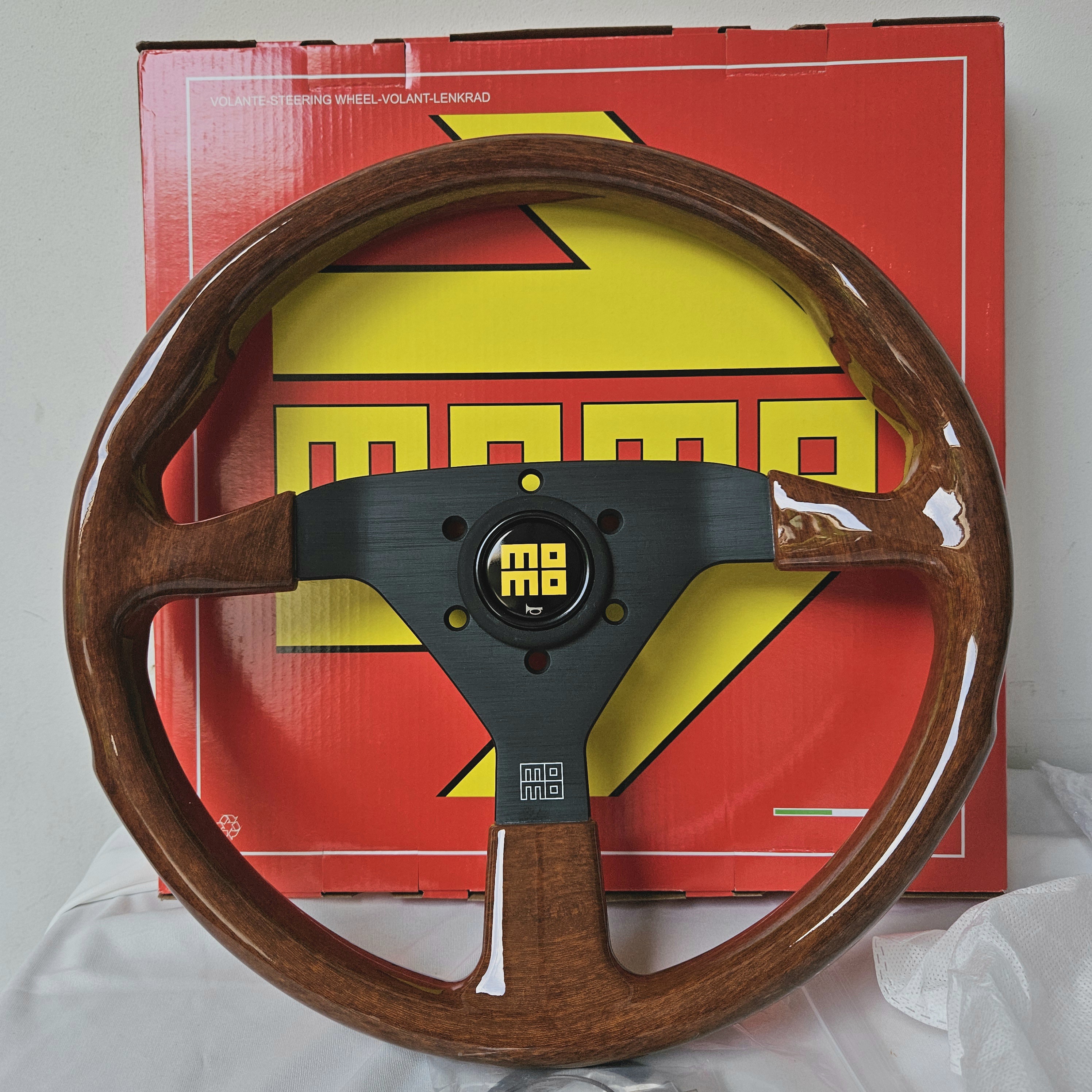 Stir Kayu Momo Montecarlo Heritage Wood 14 Inch