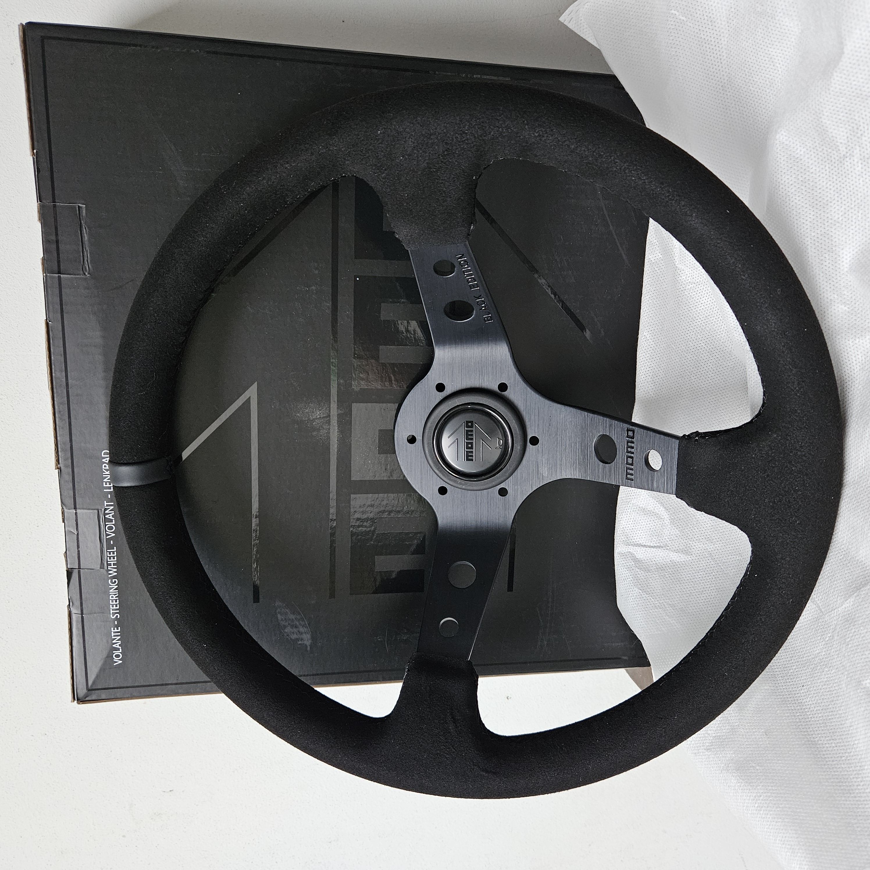 Stir Racing Momo Mod 07 Black Edition Suede 14 Inch Semi Celong/Celong