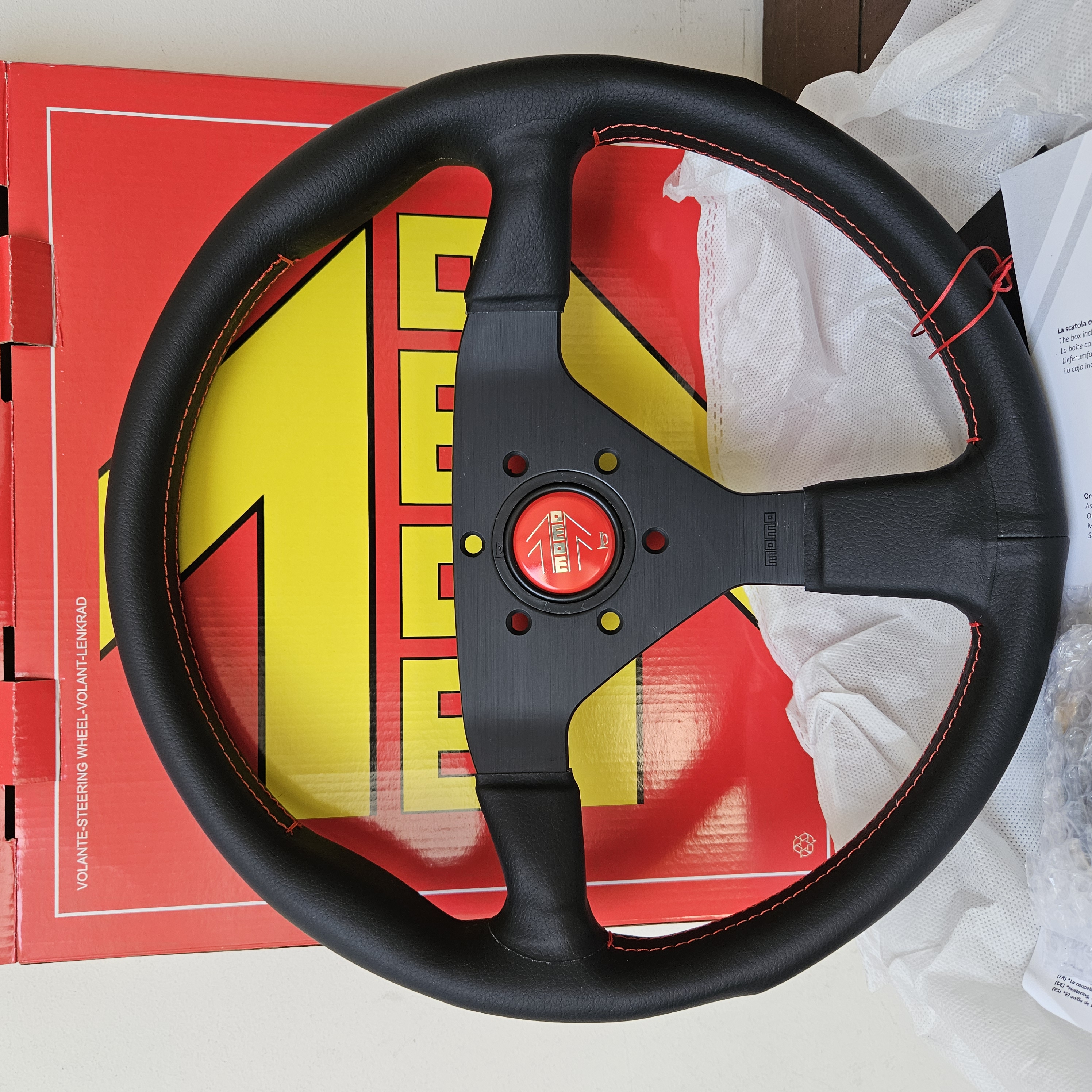 Stir Racing Momo Montecarlo Hitam/Biru/Merah/Kuning Kulit 14 Inch Datar
