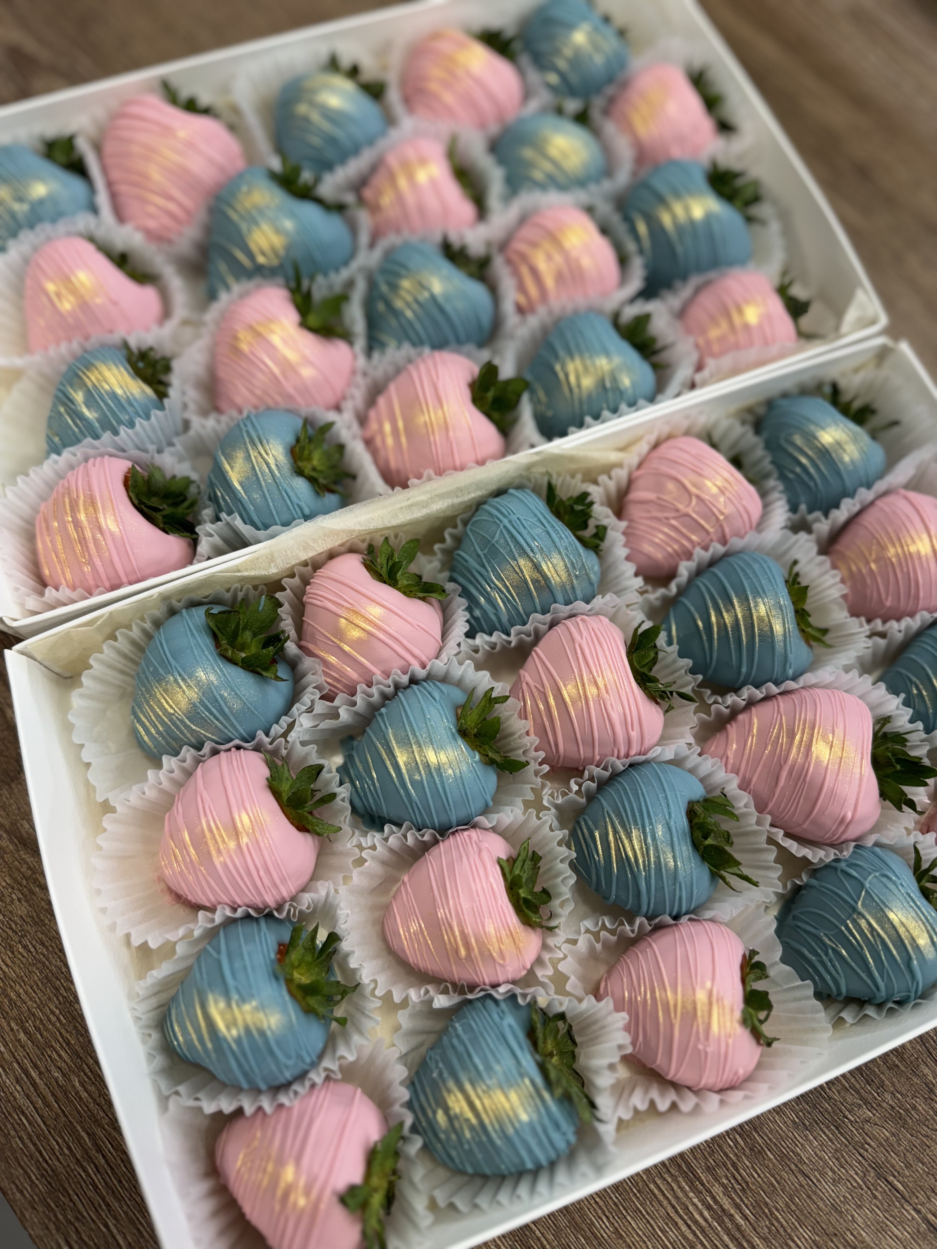 Coffret 20 fraises ''Baby Shower''