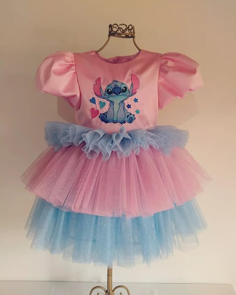 Vestido aniversário Stich