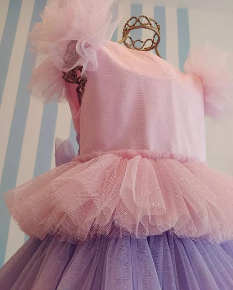 Vestido Infantil de Tule camadas