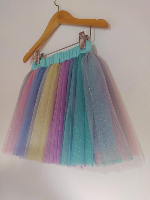 Saia de Tule Arco-Íris