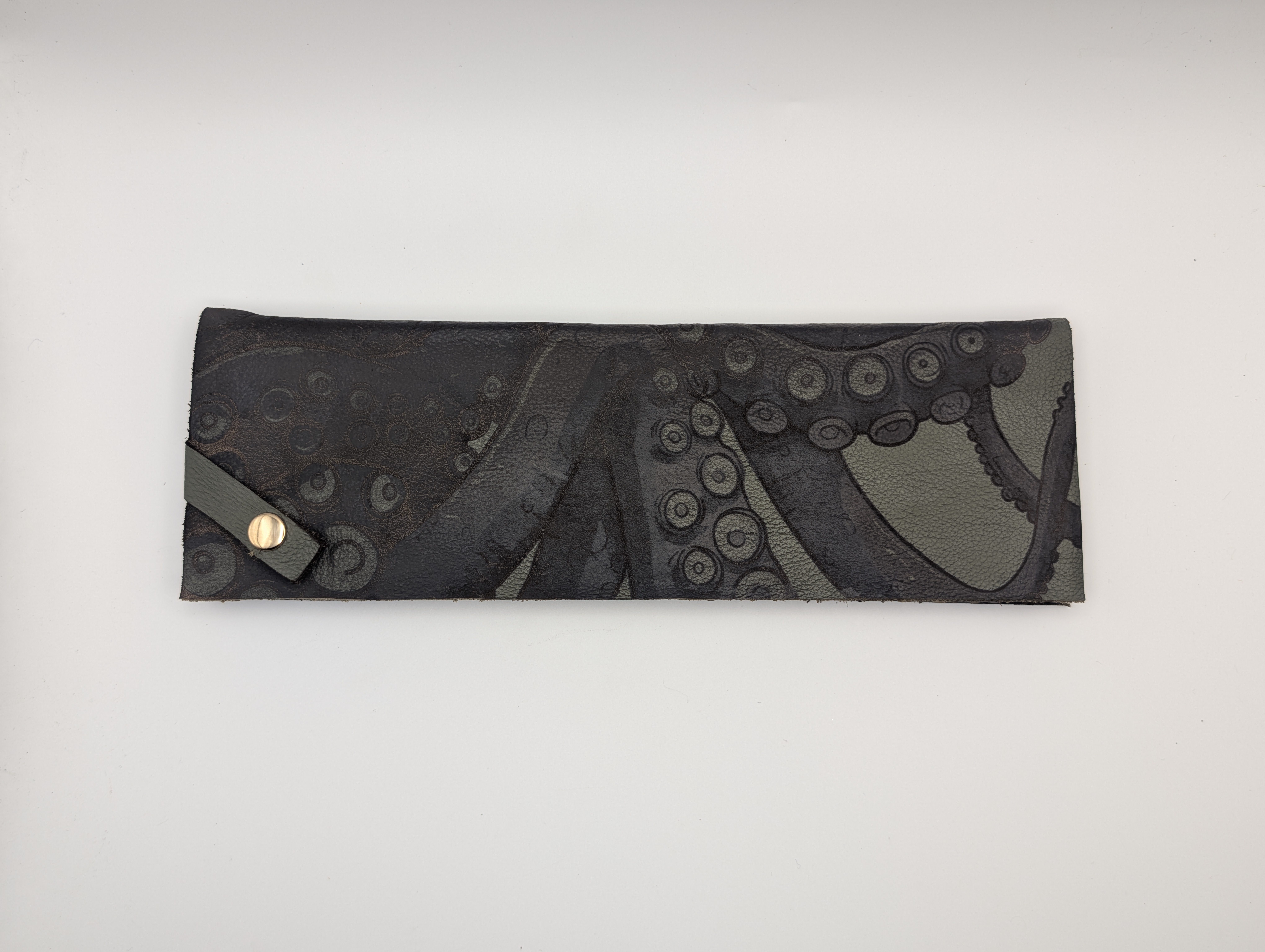 The Kraken Leather and wood knife cover Saya style knife cover