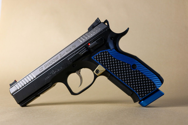 LOK GRIPS CZ Thin Aluminum w G10 Bogies Insert