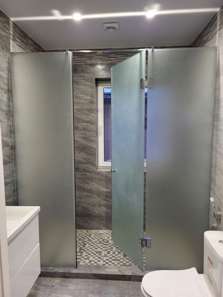 Shower cubicles