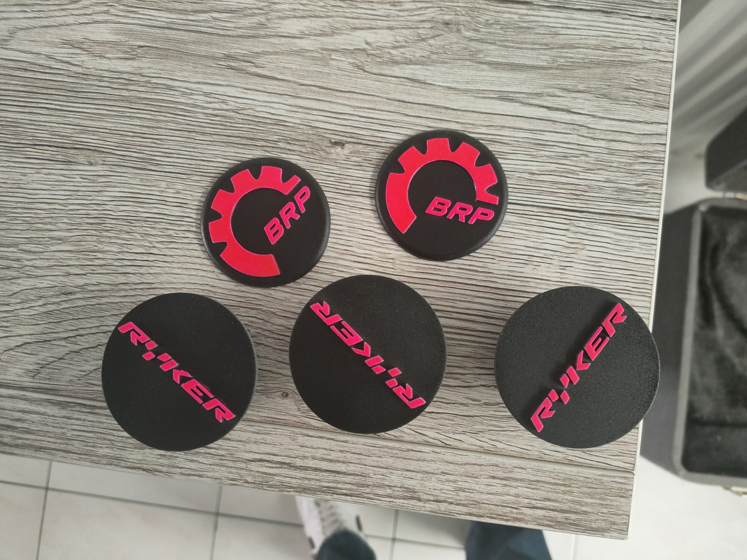 Logos avant/arrière