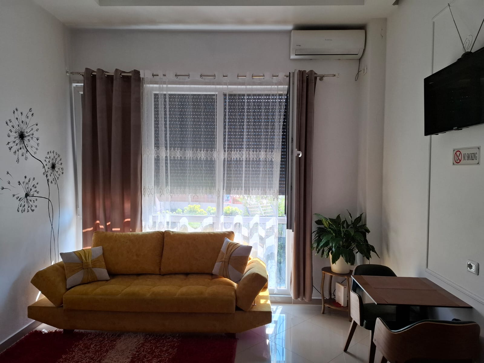 Studio Apartment 2
