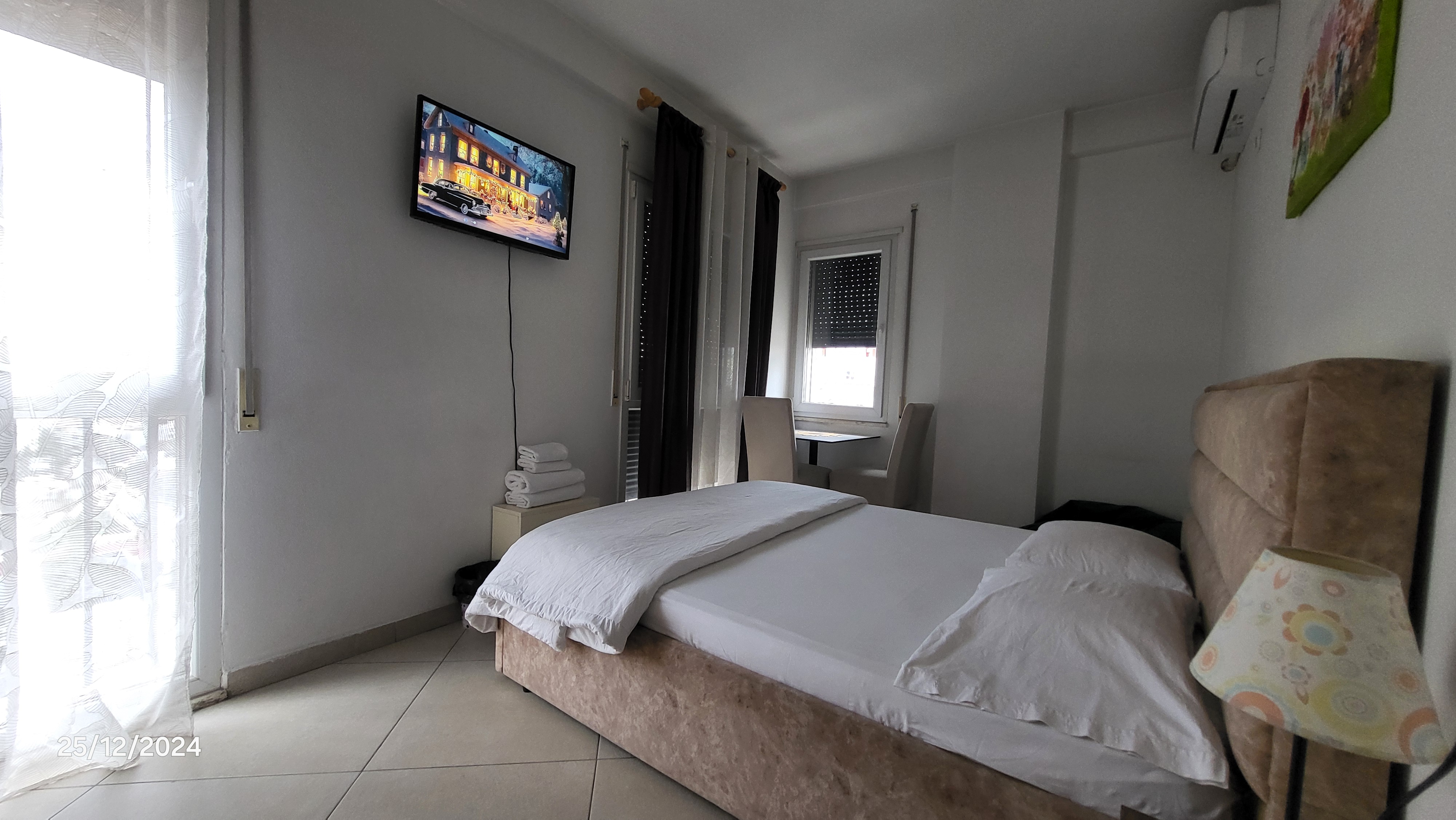 5. Double room with shared bathroom