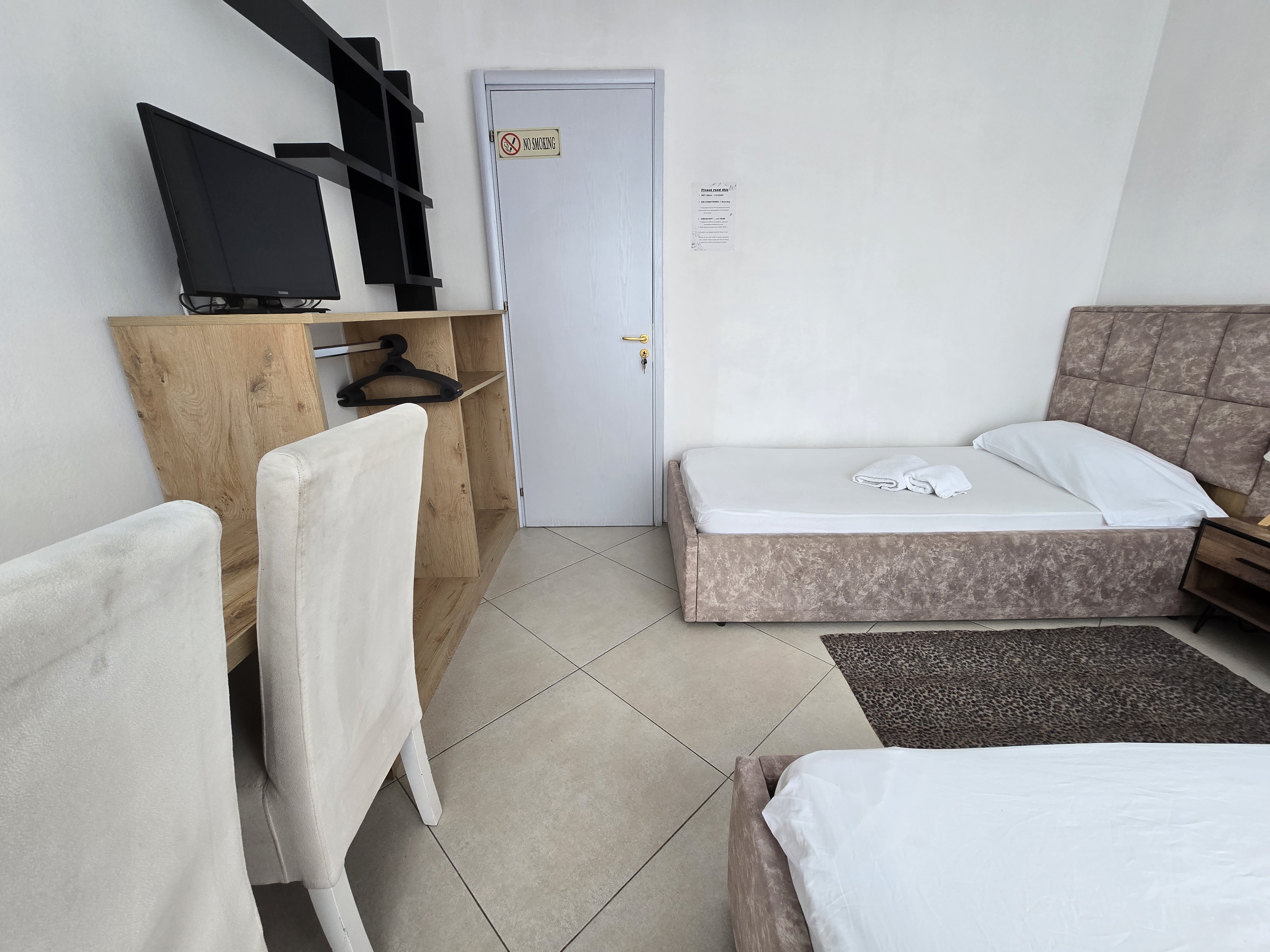 2. Twin room with shared bathroom