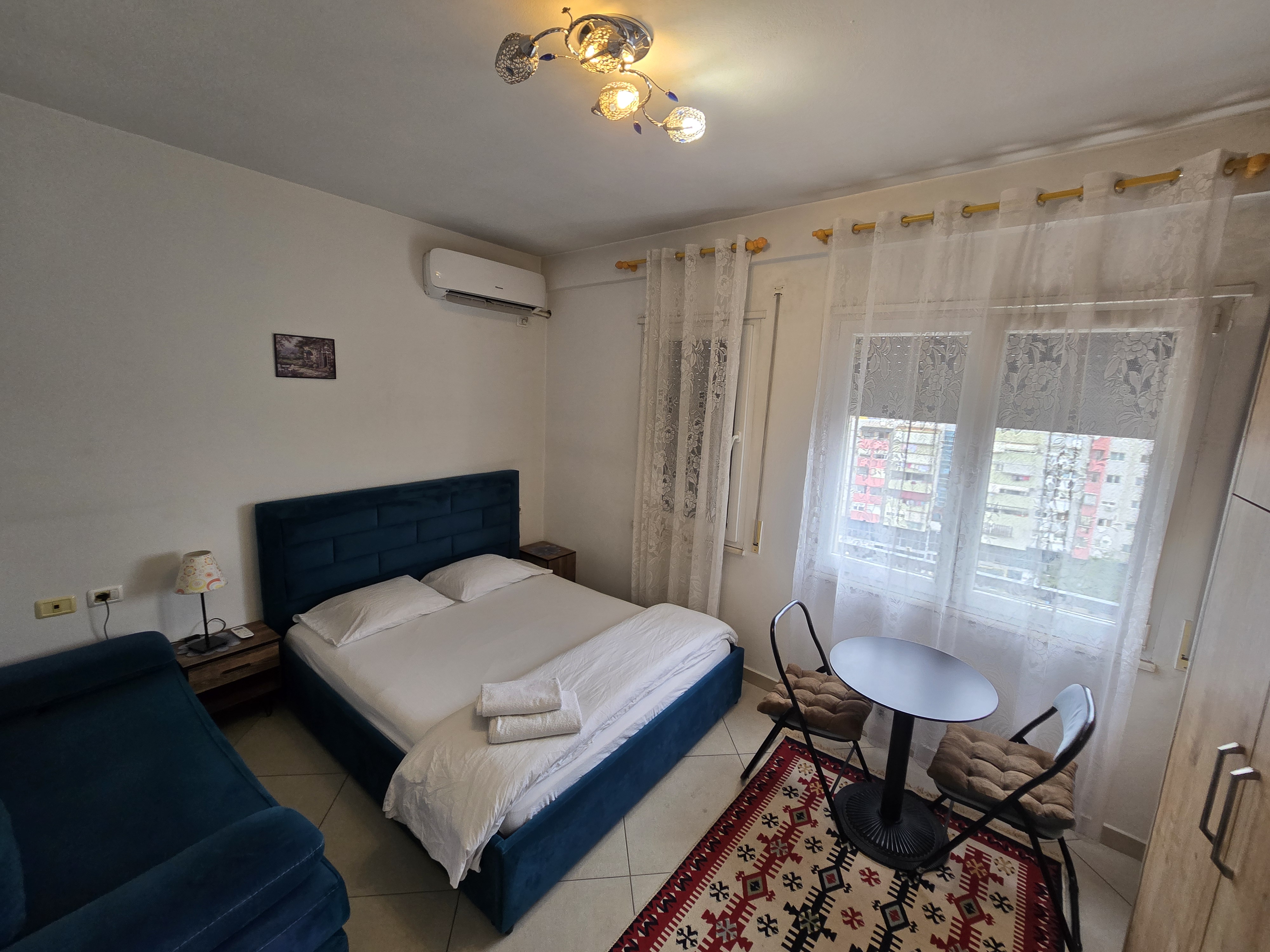6. Double room with shared bathroom (extra bed)