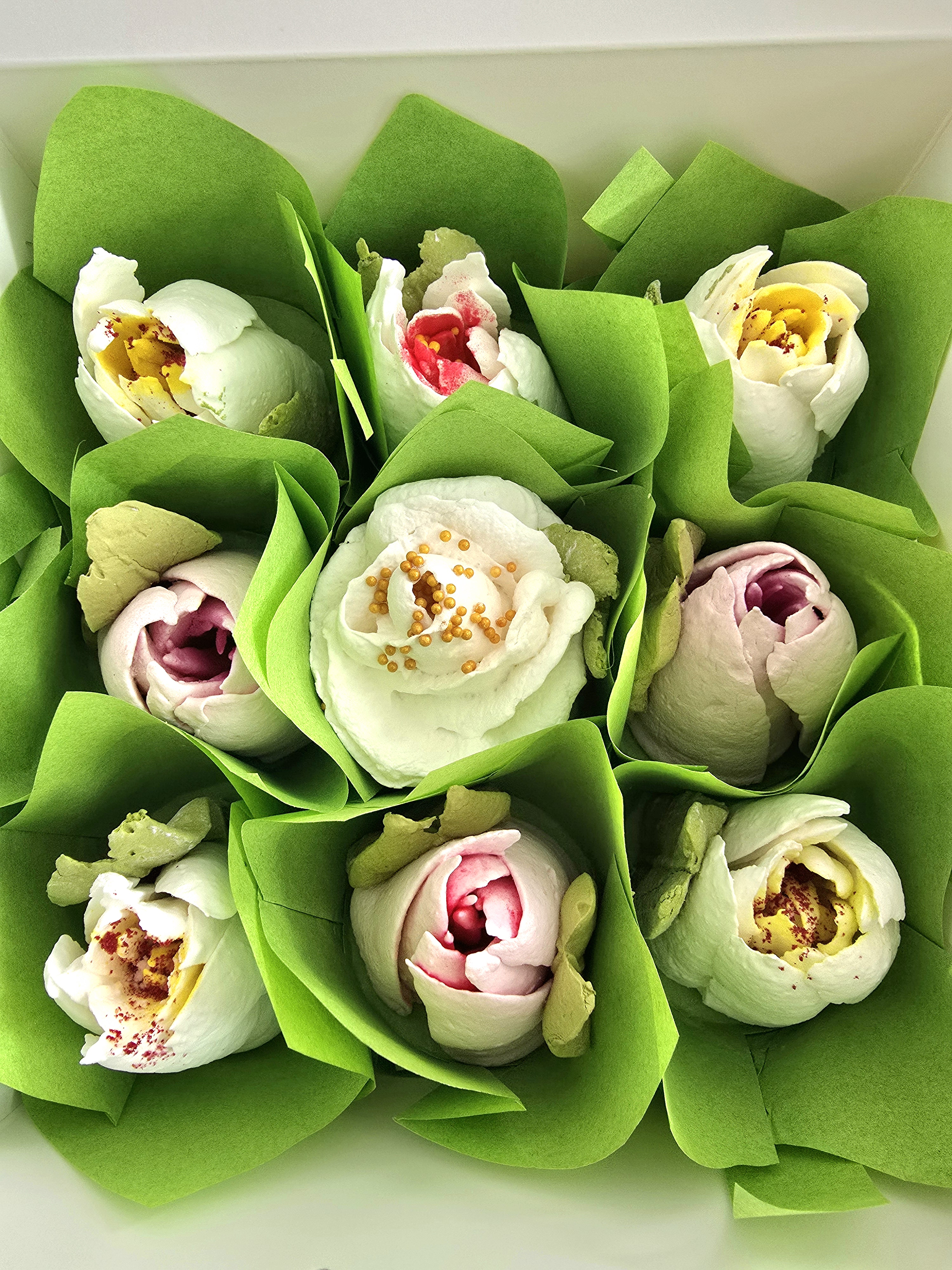 9 Flowers in a Square Box