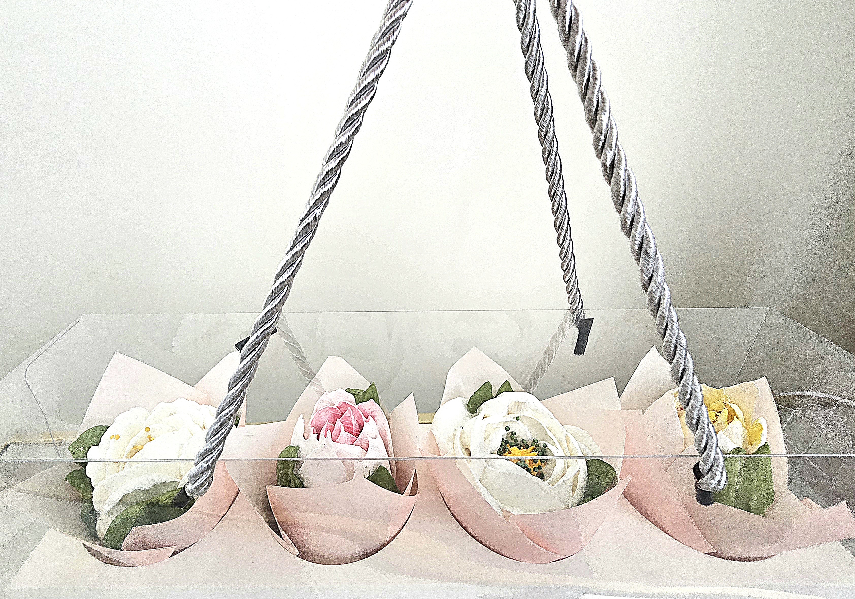 4 Flowers in the Box with Handles