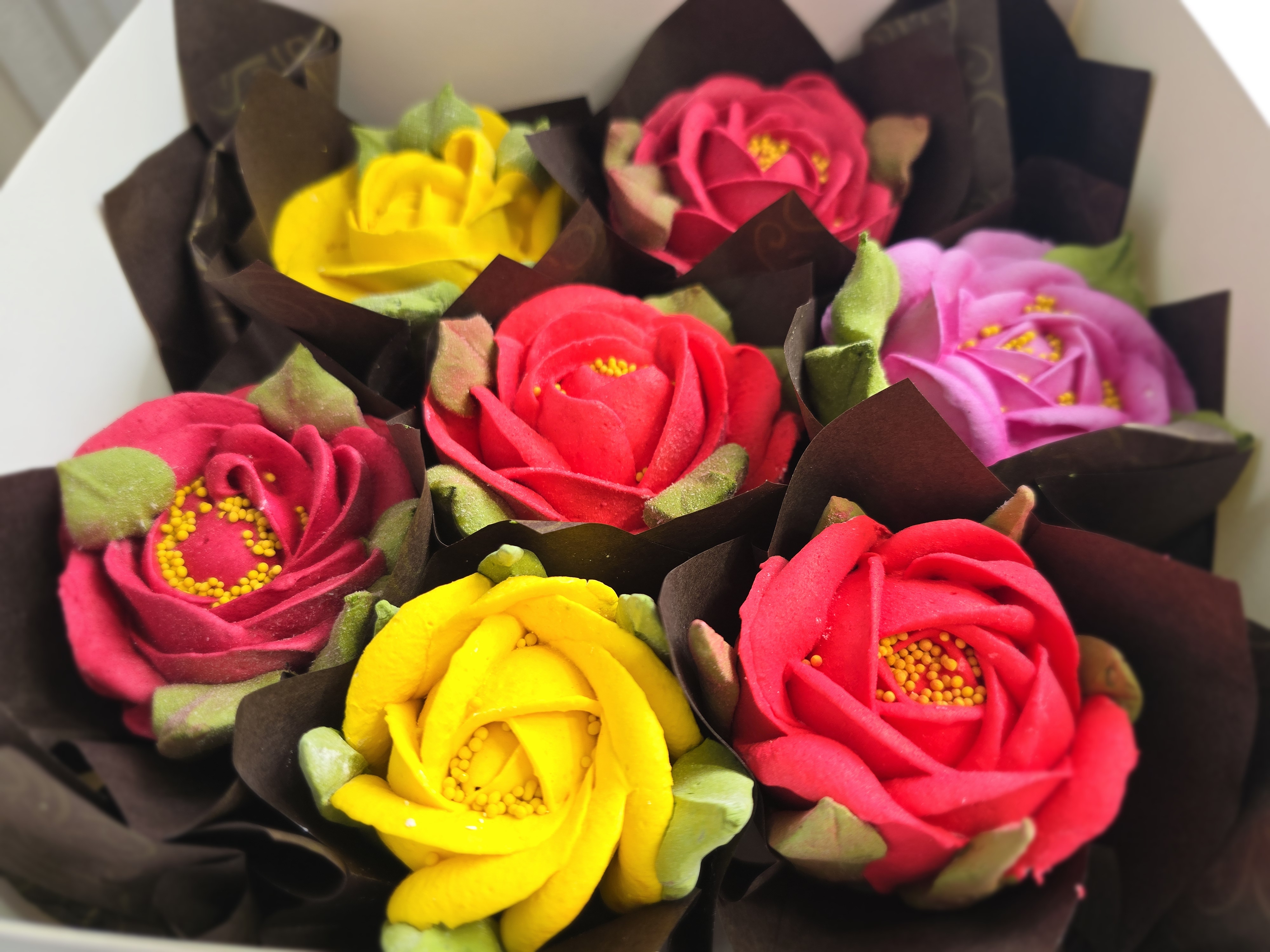 7 Flowers in a Square Box