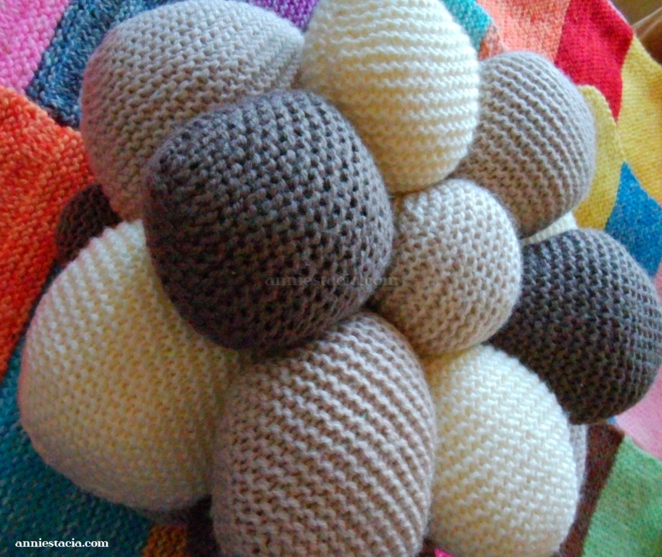 Beige, bruin getinte sierkussen 