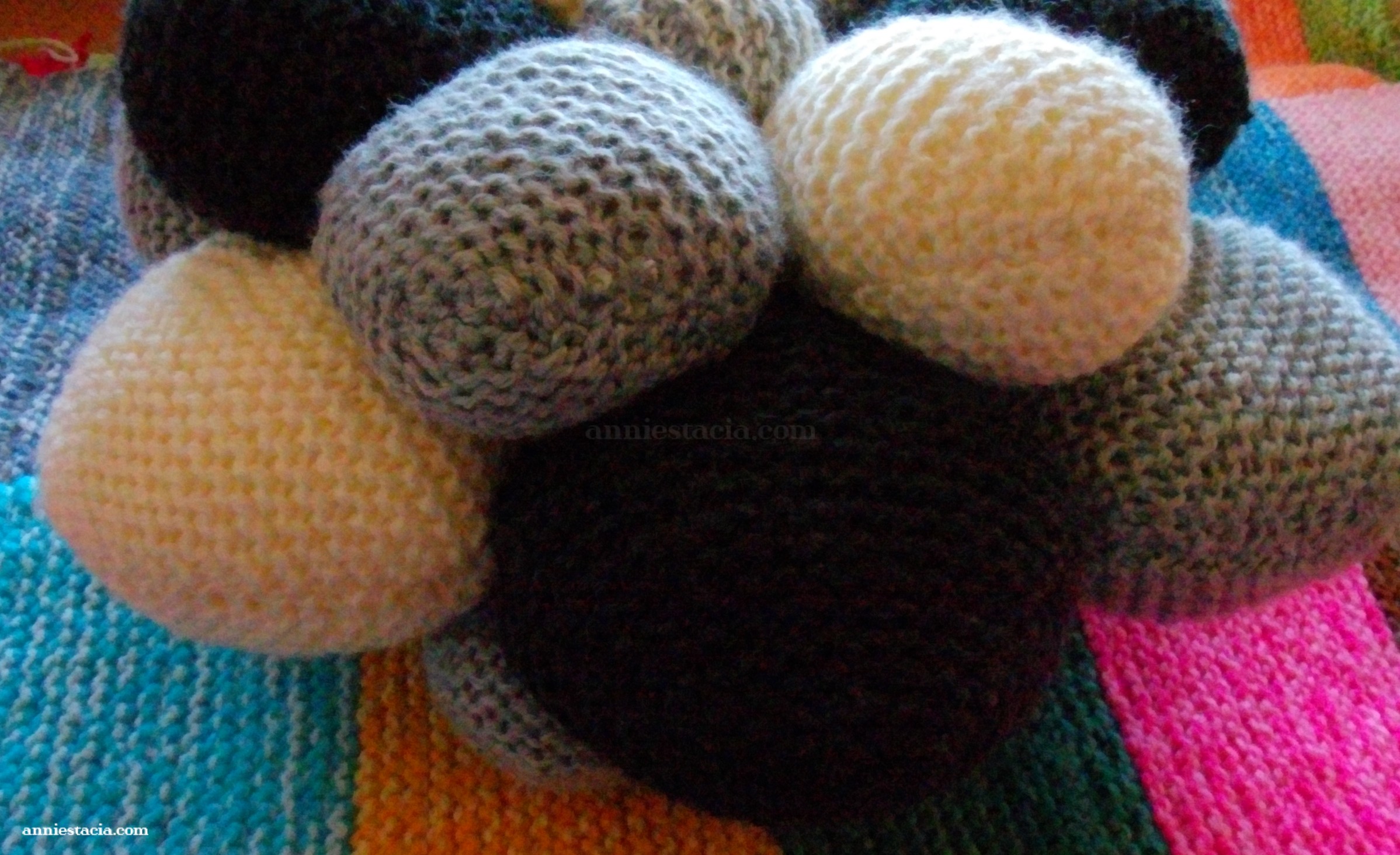 Gray-tinted decorative pillow