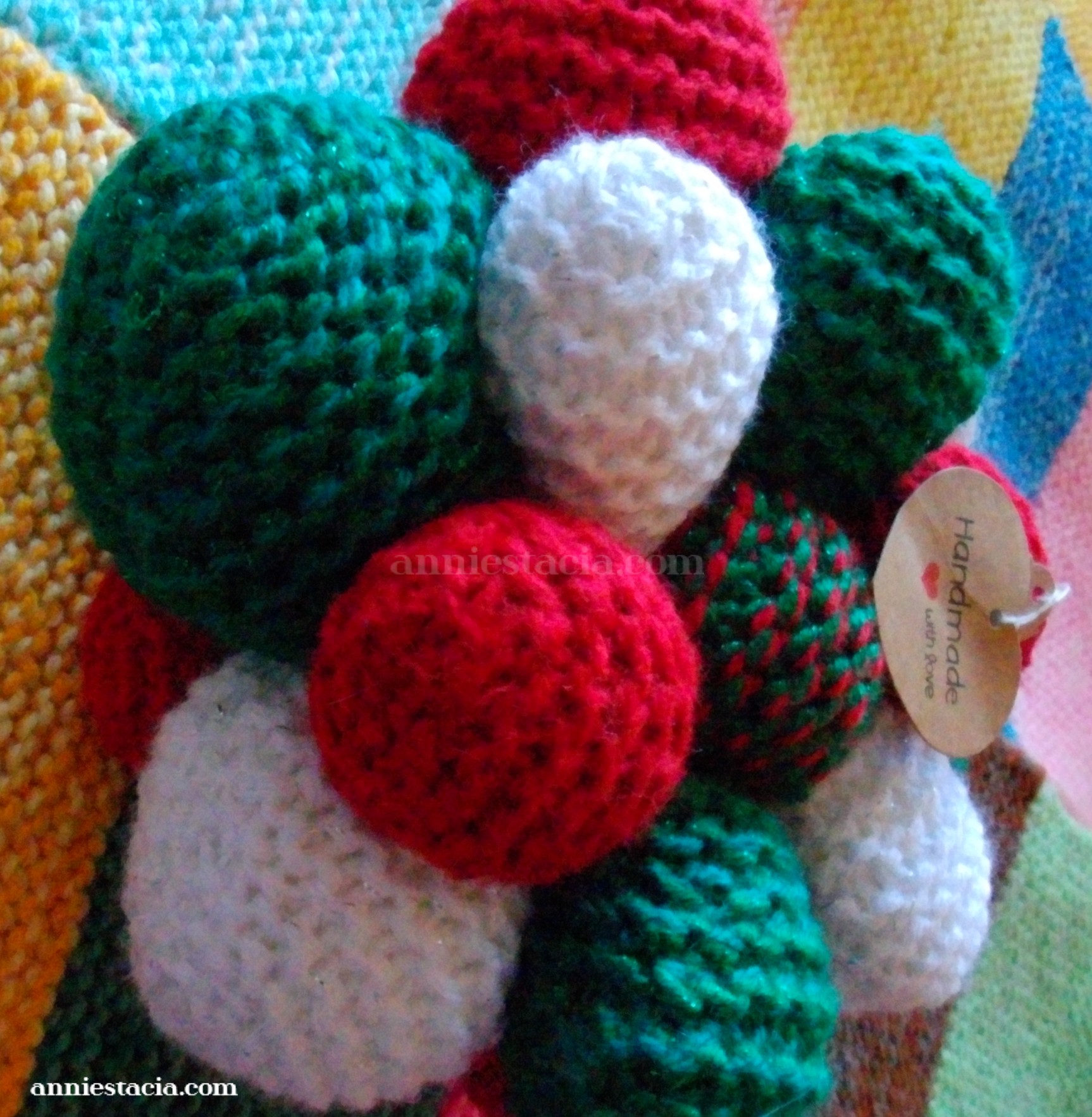 Unieke gebreide decoratieve kerstbloemkussen