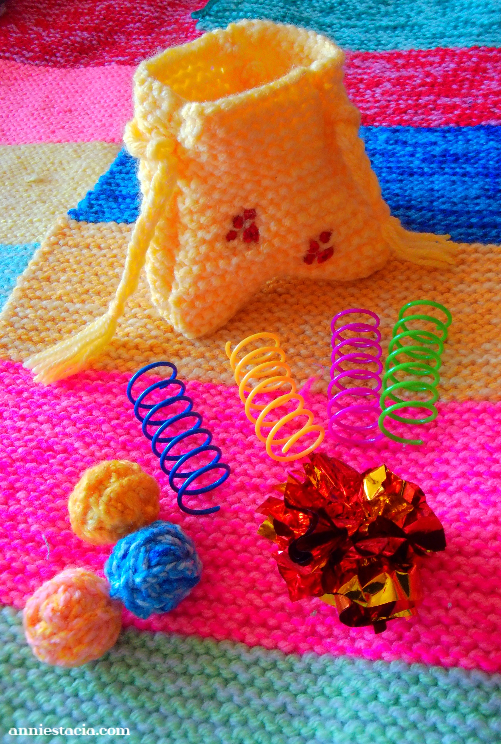 Cat toys with storage bag