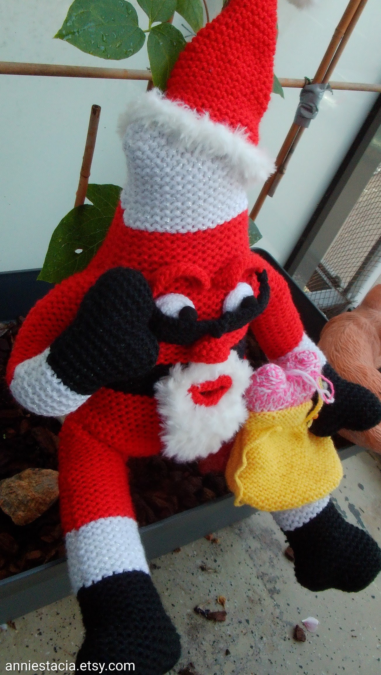 Handmade Santa Claus Decoration, Unique Christmas Gift Idea