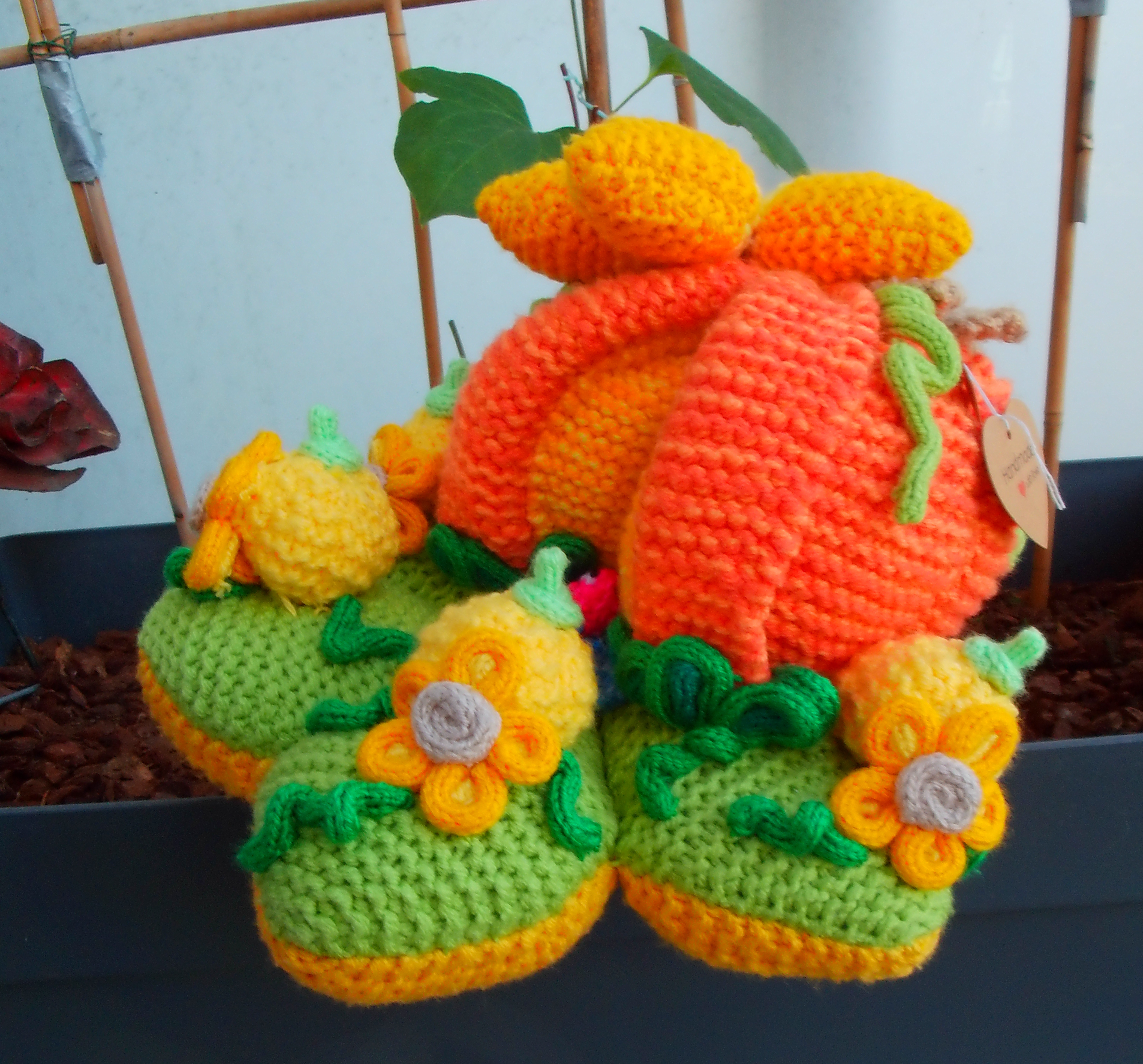 Unique knitted pumpkin island