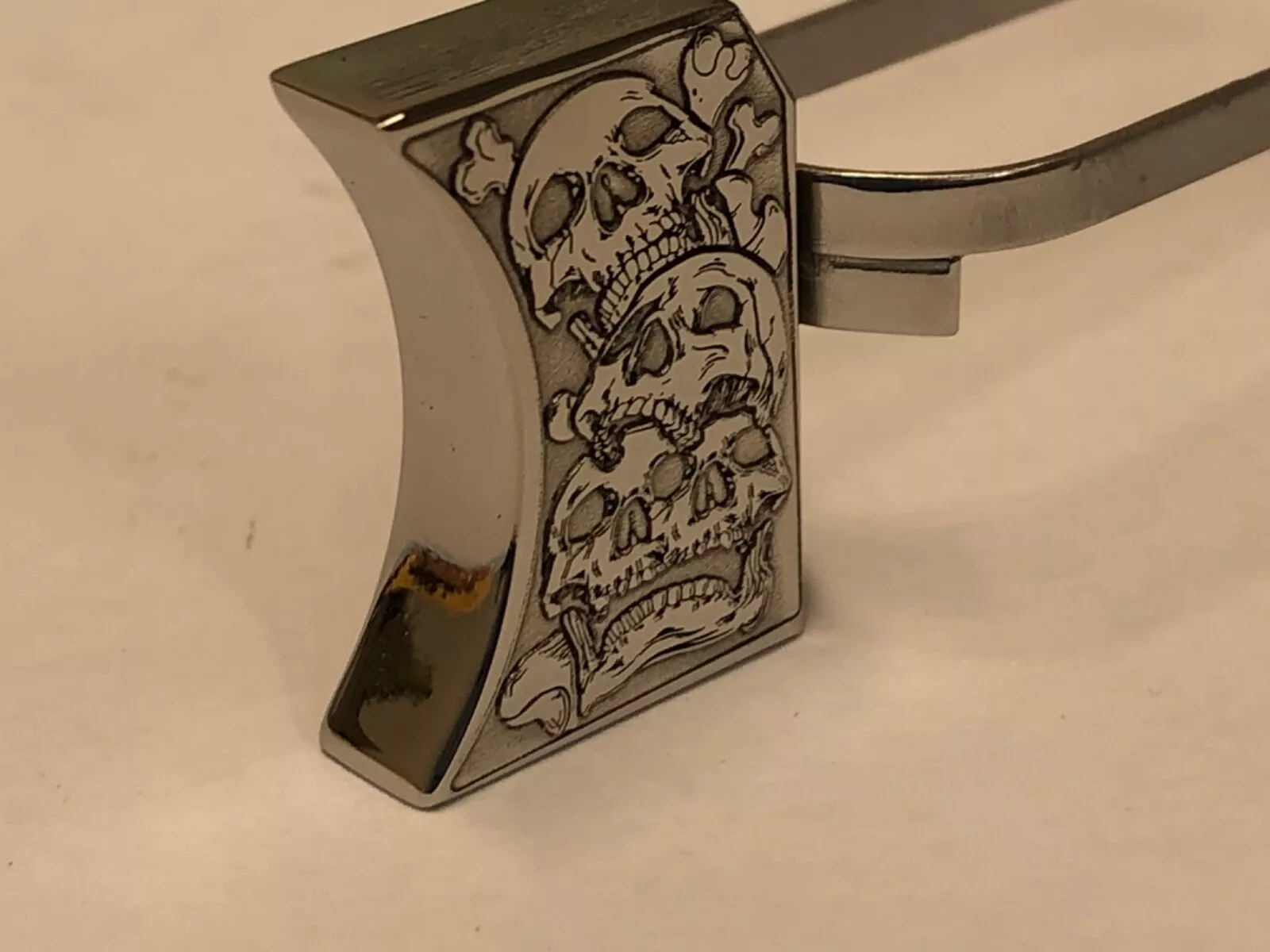 New laser engraved 1911 Mirror Polished Long Pad skulls #1