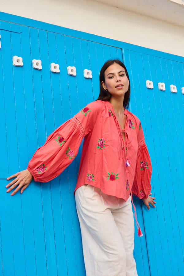 Blouse brodée