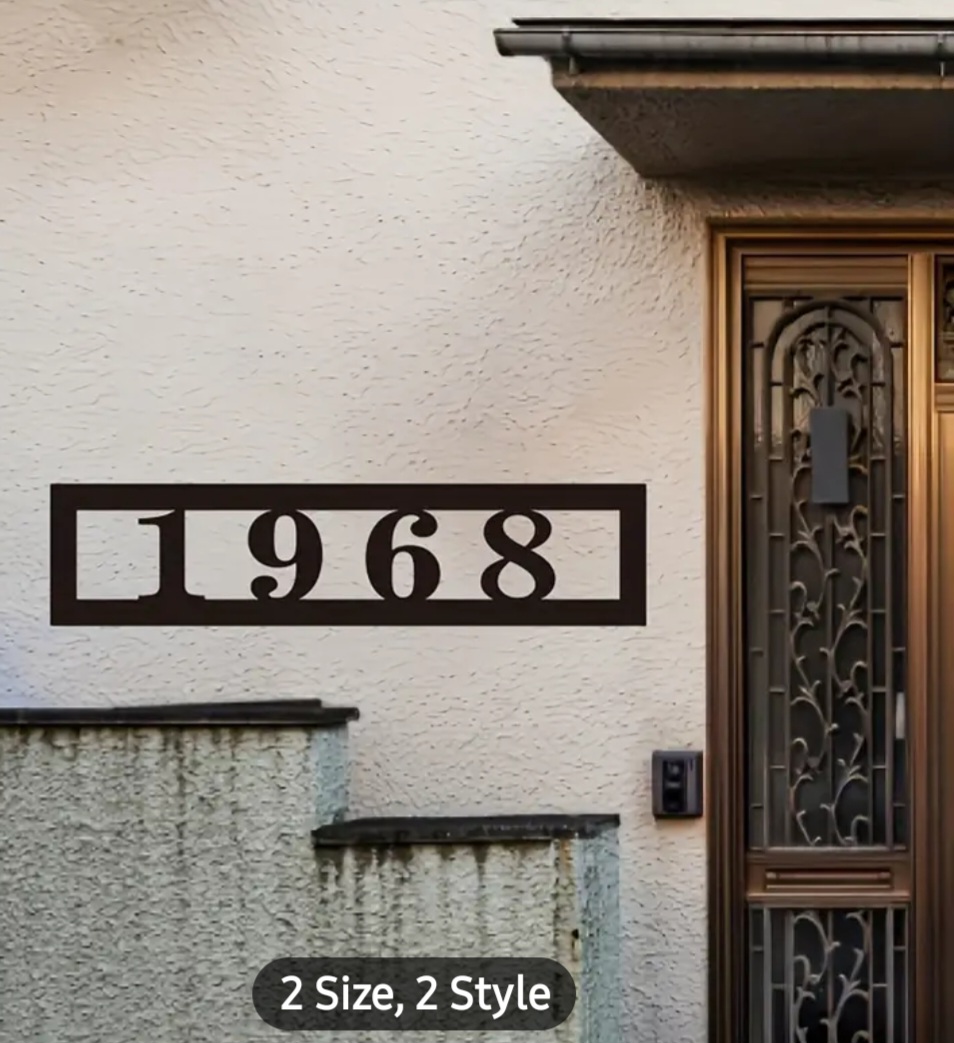 metal door sign with custom numbers / plaque de porte en métal avec numéros personnalisés