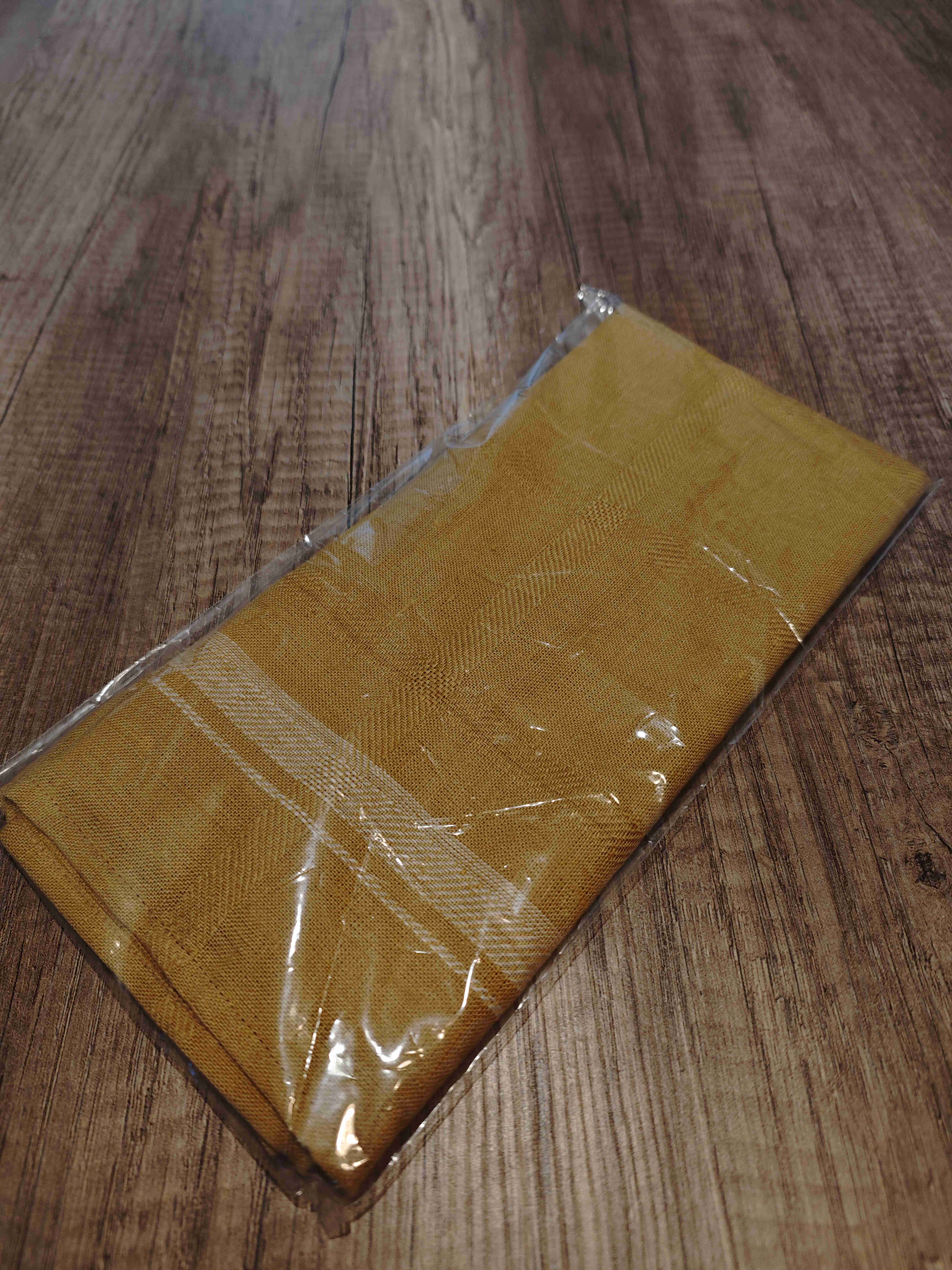 Geltonas lininis virtuvinis rankšluostis 50x70 cm.