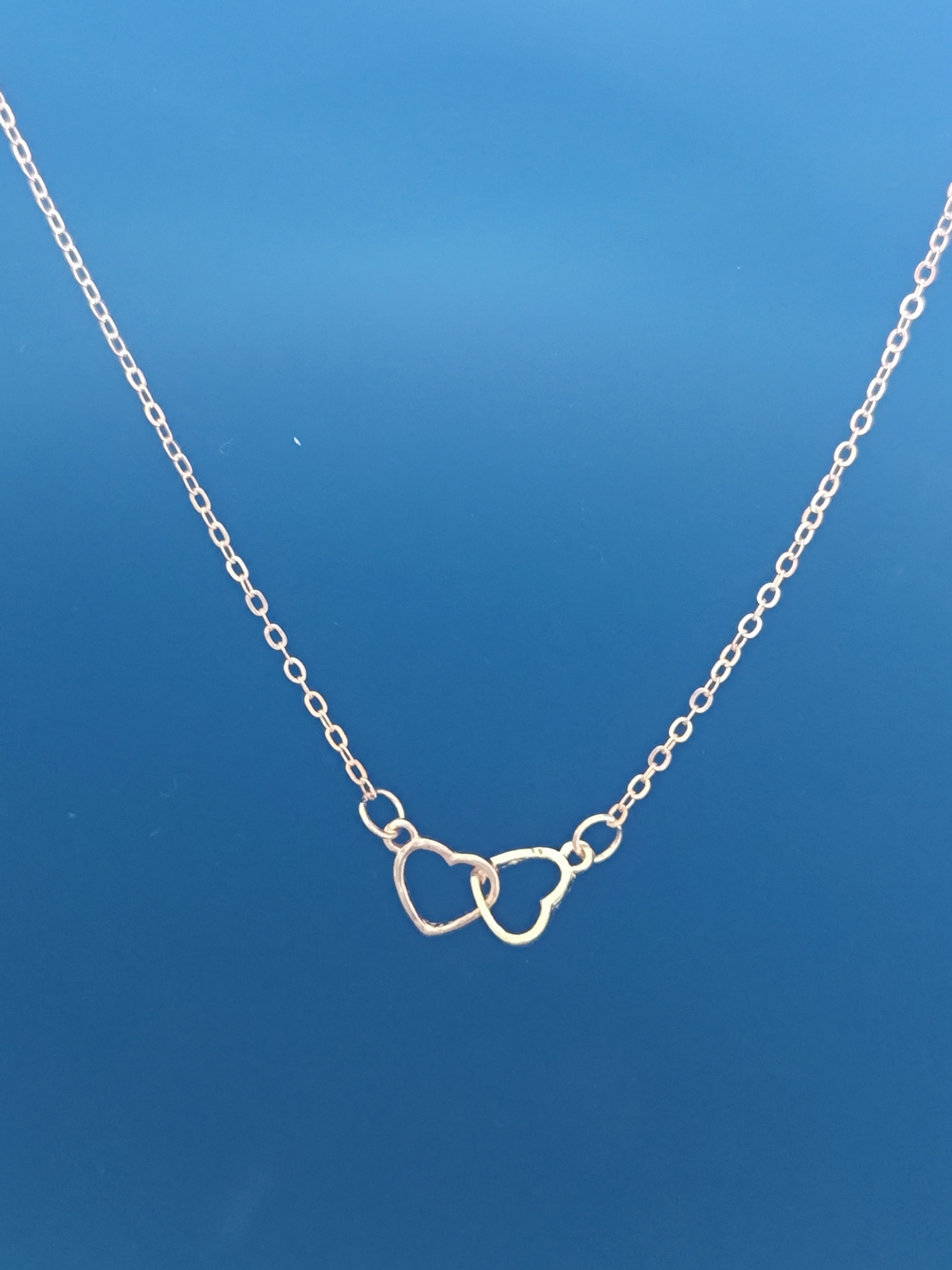 Kaklo papuoalas "Love"