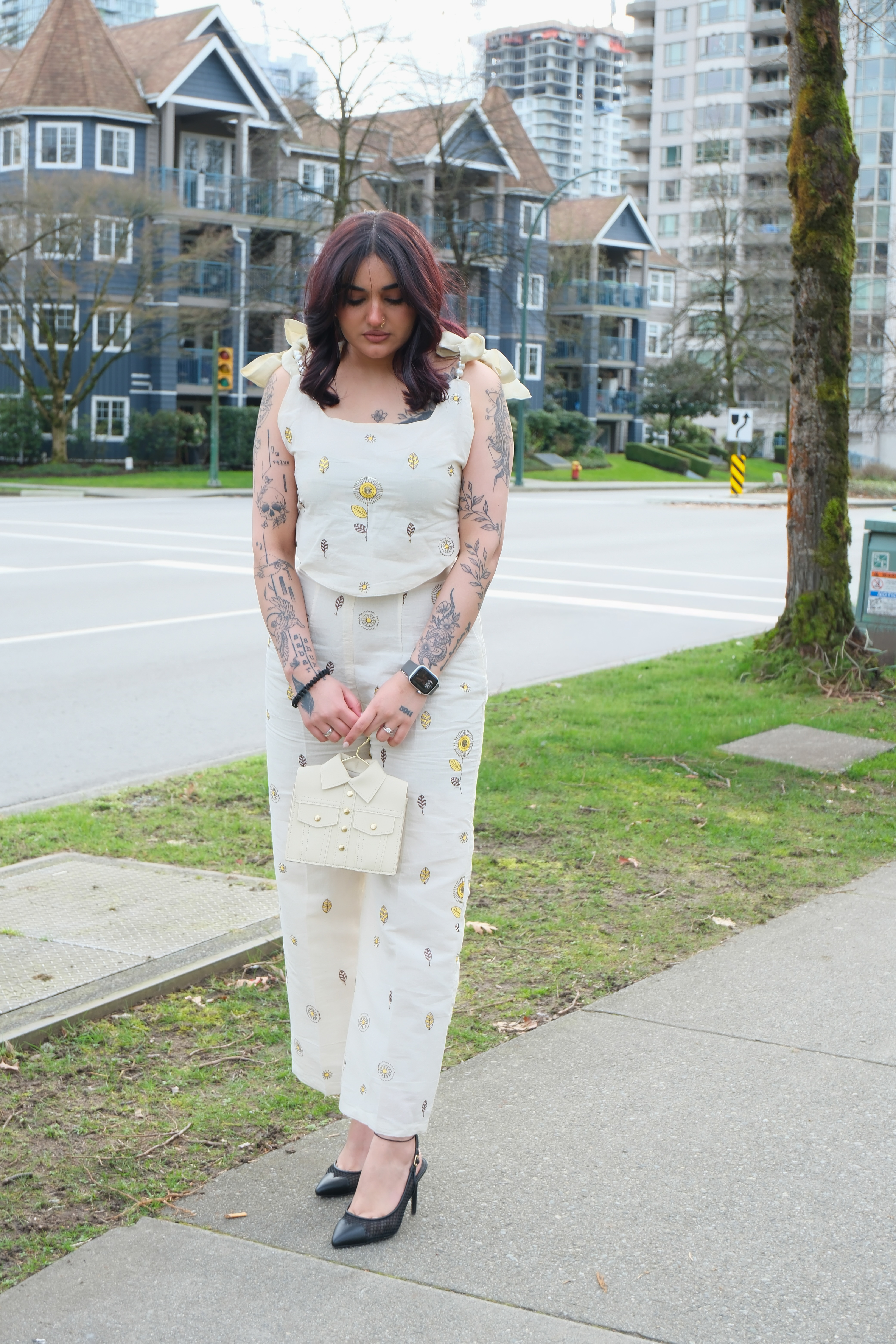 “Pearly Bow’s Dream” Embroidered Cotton Co-ord Set