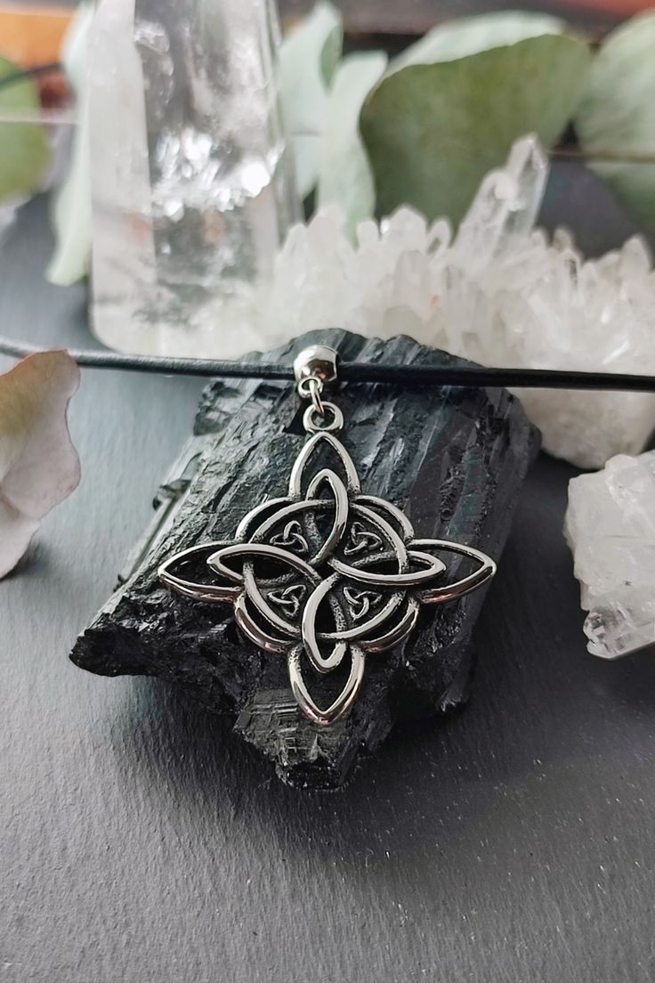 Amuleto de nudo celta