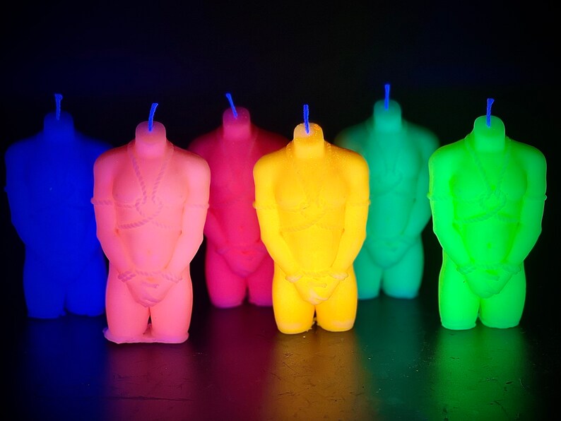 Velas de Colores en Forma de Cuerpo