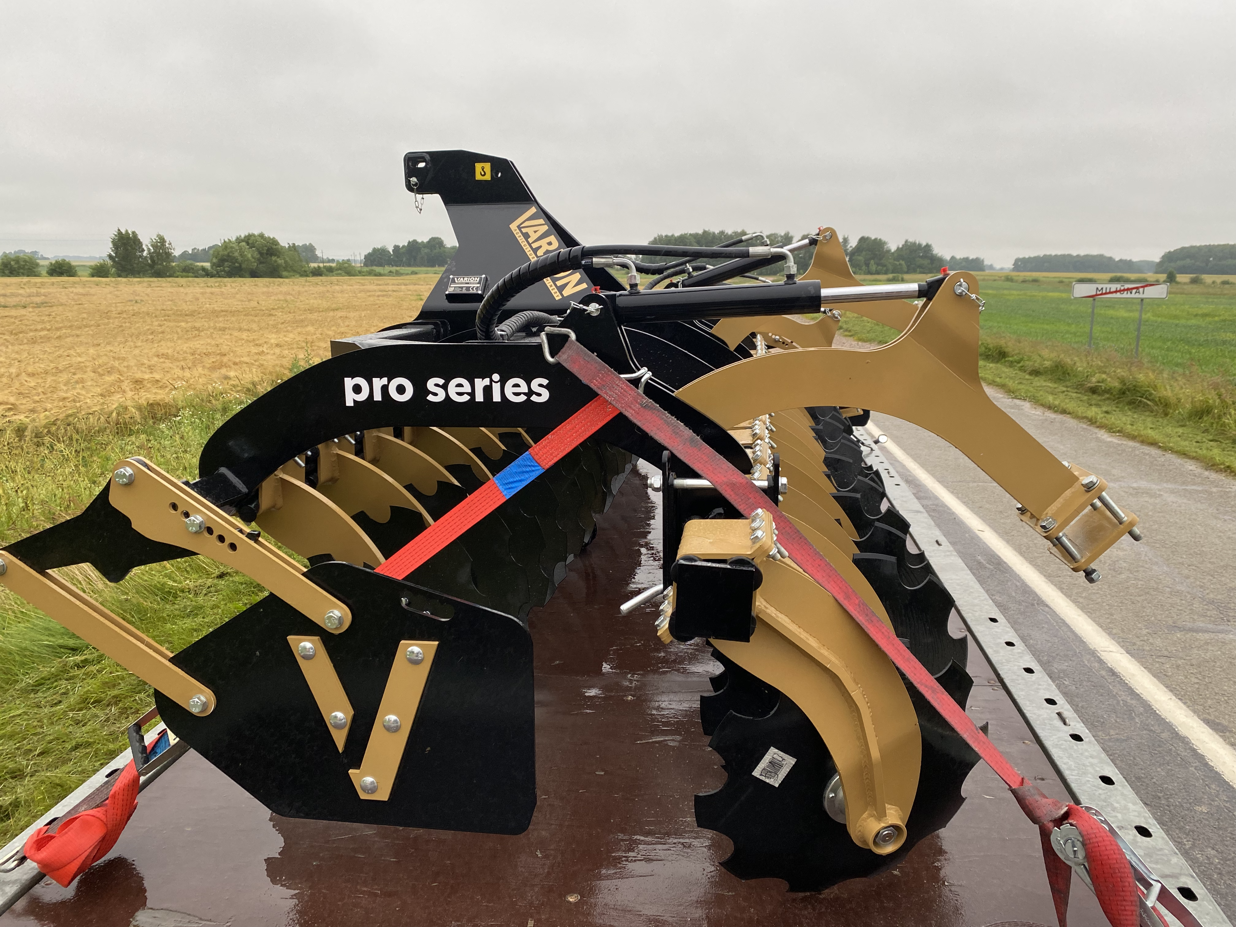 Varion Cutter VB pakabinamas diskinis skutikas 