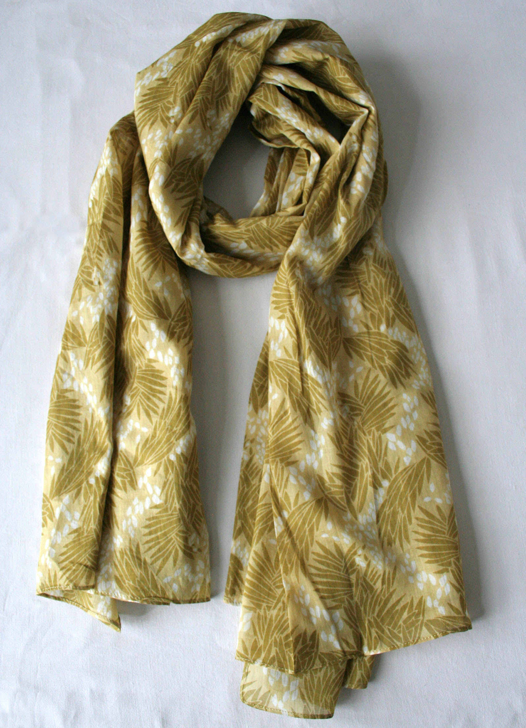 Foulard en voile de coton imprimé Palmes kaki