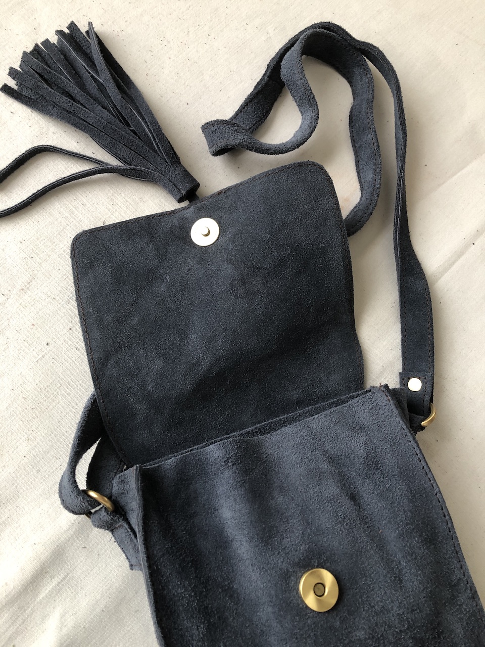 Sac bandoulière en cuir nubuck bleu gris