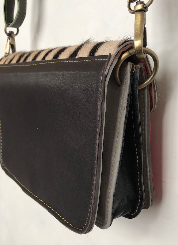 Sac à main réalisé avec des chutes de cuir